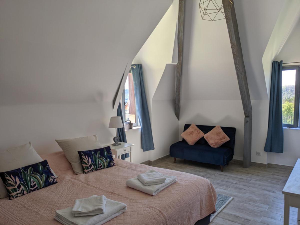 Domaine De Fleurie Bed & Breakfast Tursac Exterior photo
